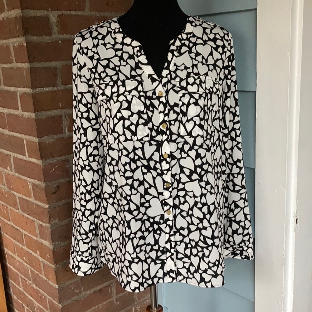 Croft & Barrow top Size Medium M hearts Black & White